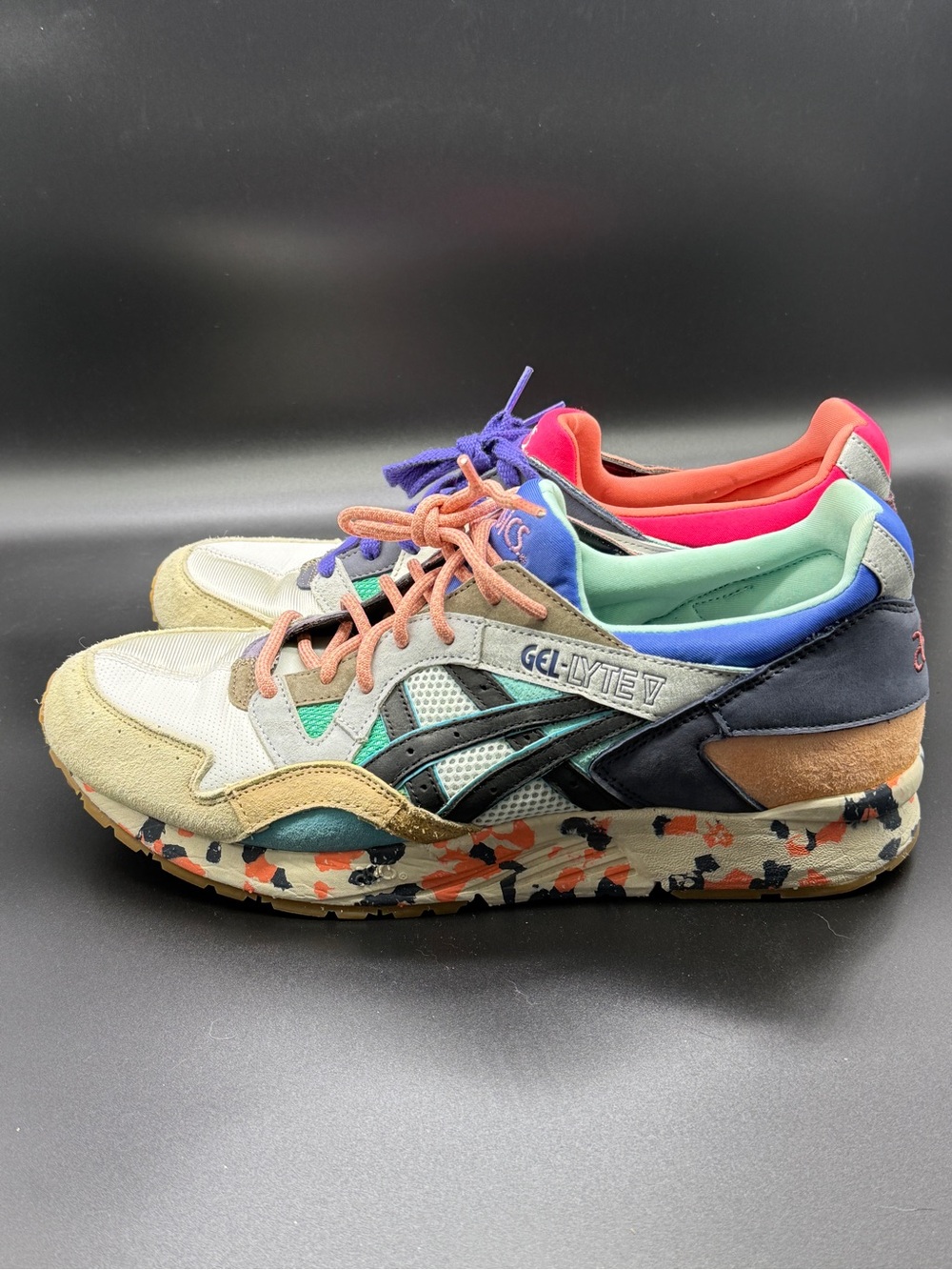 Asics Gel Lyte V "Re: Material" Sneakers Men's 12 Mismatched in Pink Aqua Wash - Picture 3 of 8